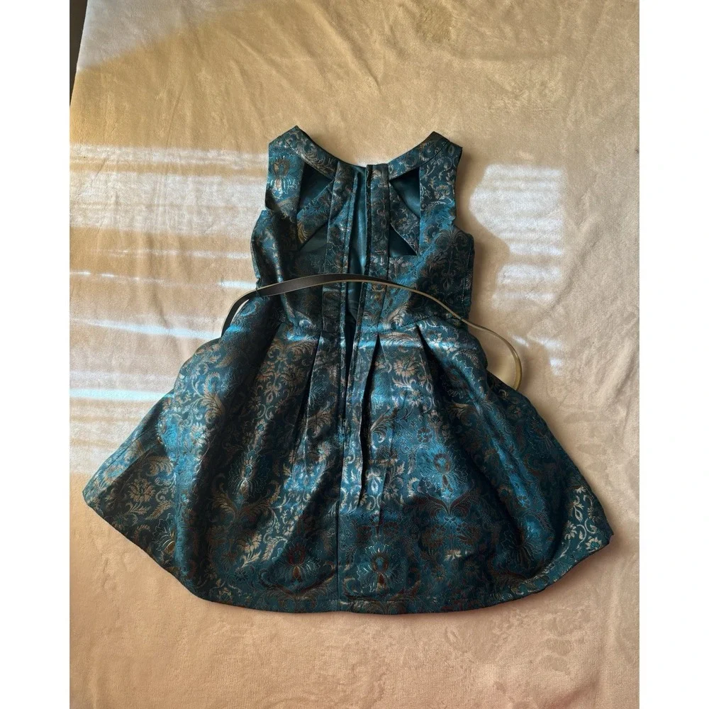 Childrens Place Green And Gold Party Dress With Cutouts & Gold Belt Size 6X